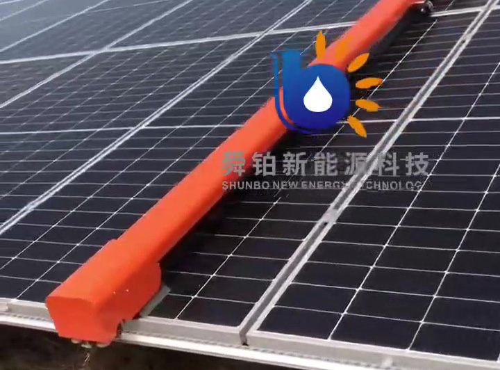 新疆项目轨道式清洁机器人 - frame at 0m14s.jpg