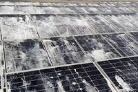 渔光互补清洗前